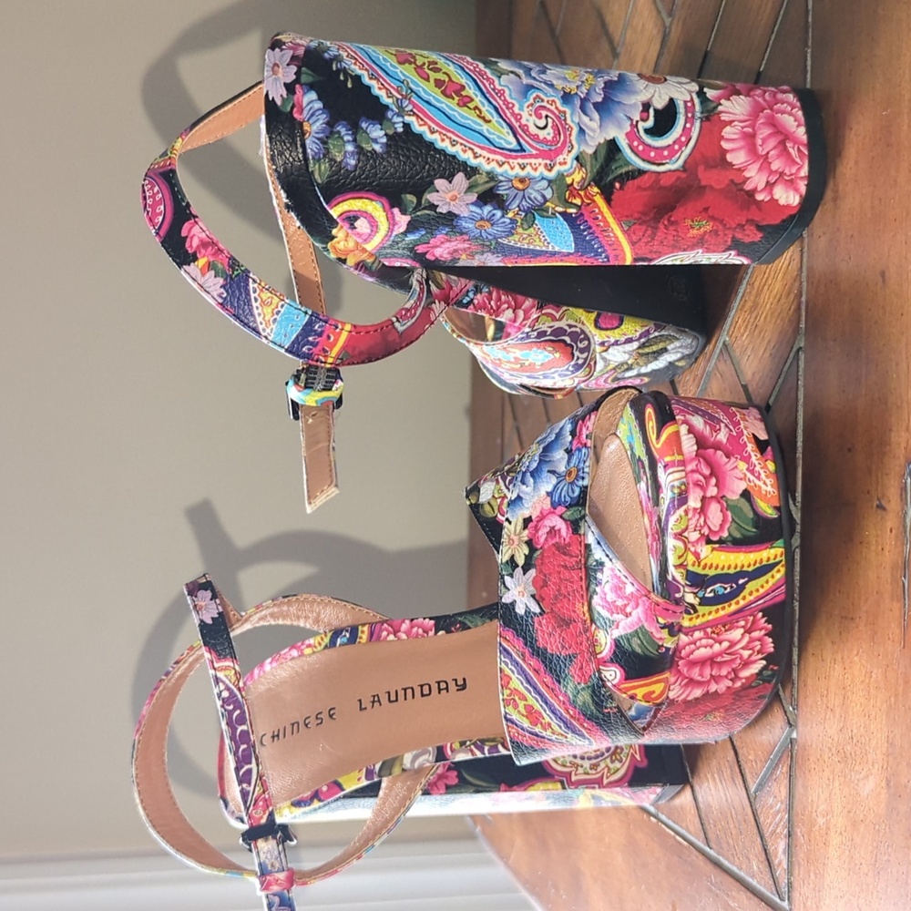 Chinese laundry heels new, size 7